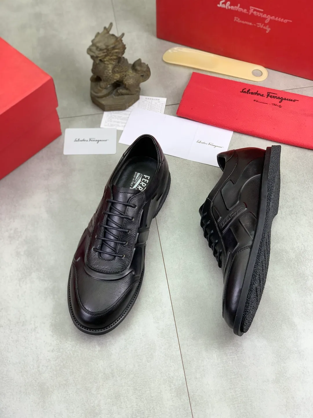 Men's Men's Shoes P560💰[New Style] Water-dyed Niuli 🆘[Salvatore Ferragamo] Ferragamo's latest casual business leather shoes for men! Listed simultaneously! The fabric is made of specially imported original calfskin, the lining is made of imported water-dyed cowhide, and the original combination outsole is absolutely luxurious and leads the fashion trend. Matching code: 39-44 (45 customized) 5️⃣ colors available